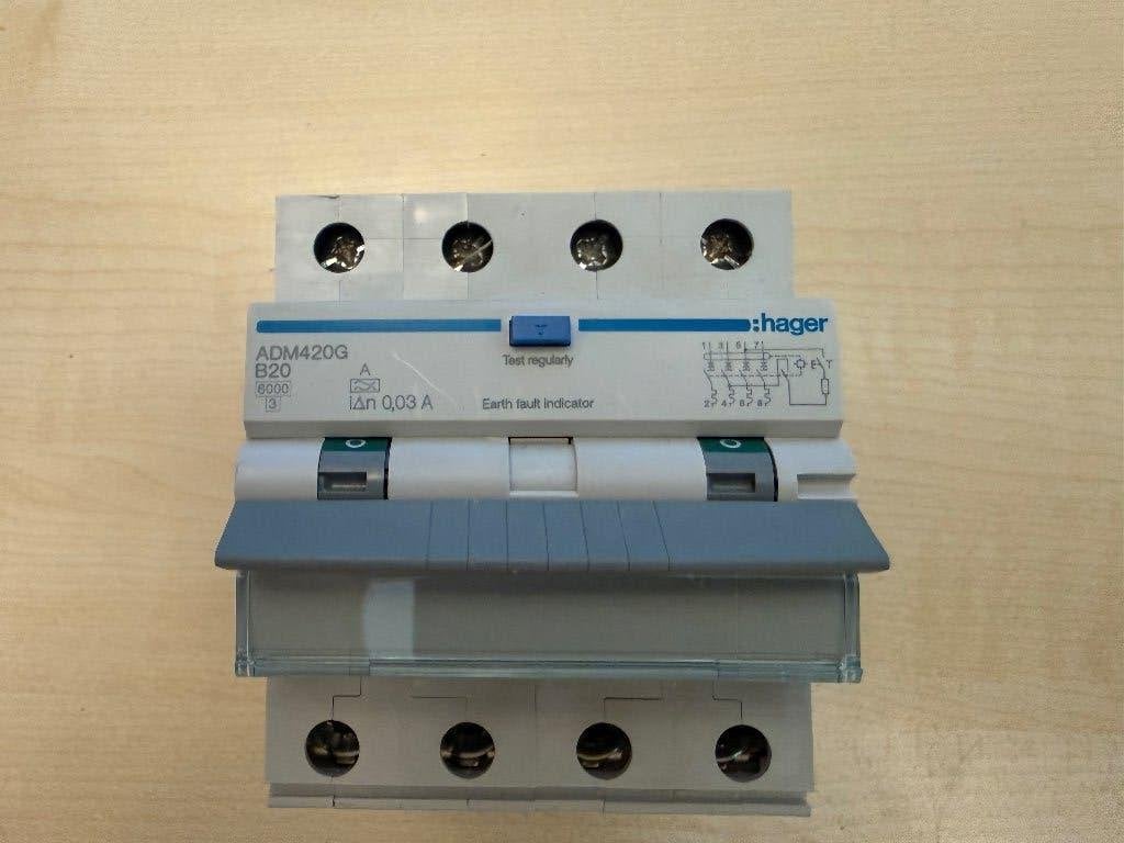 Hager ADM420G Aardlekautomaat 4-Polig B20 30mA, Ophalen, Zo goed als nieuw, Hager, Aardlekautomaat
