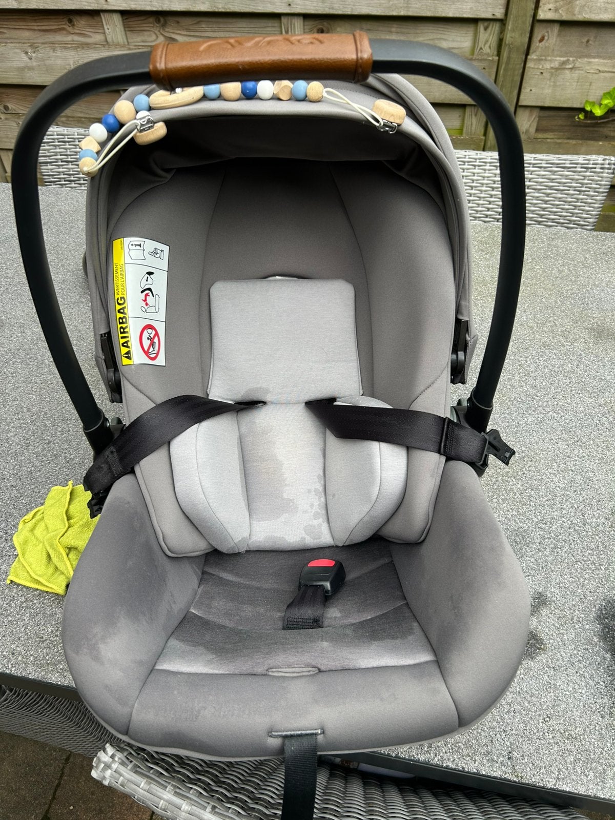 Nuna autostoel/maxi cosi inclusief isofix base, Ophalen of Verzenden, Zo goed als nieuw, Isofix, 0 t/m 13 kg