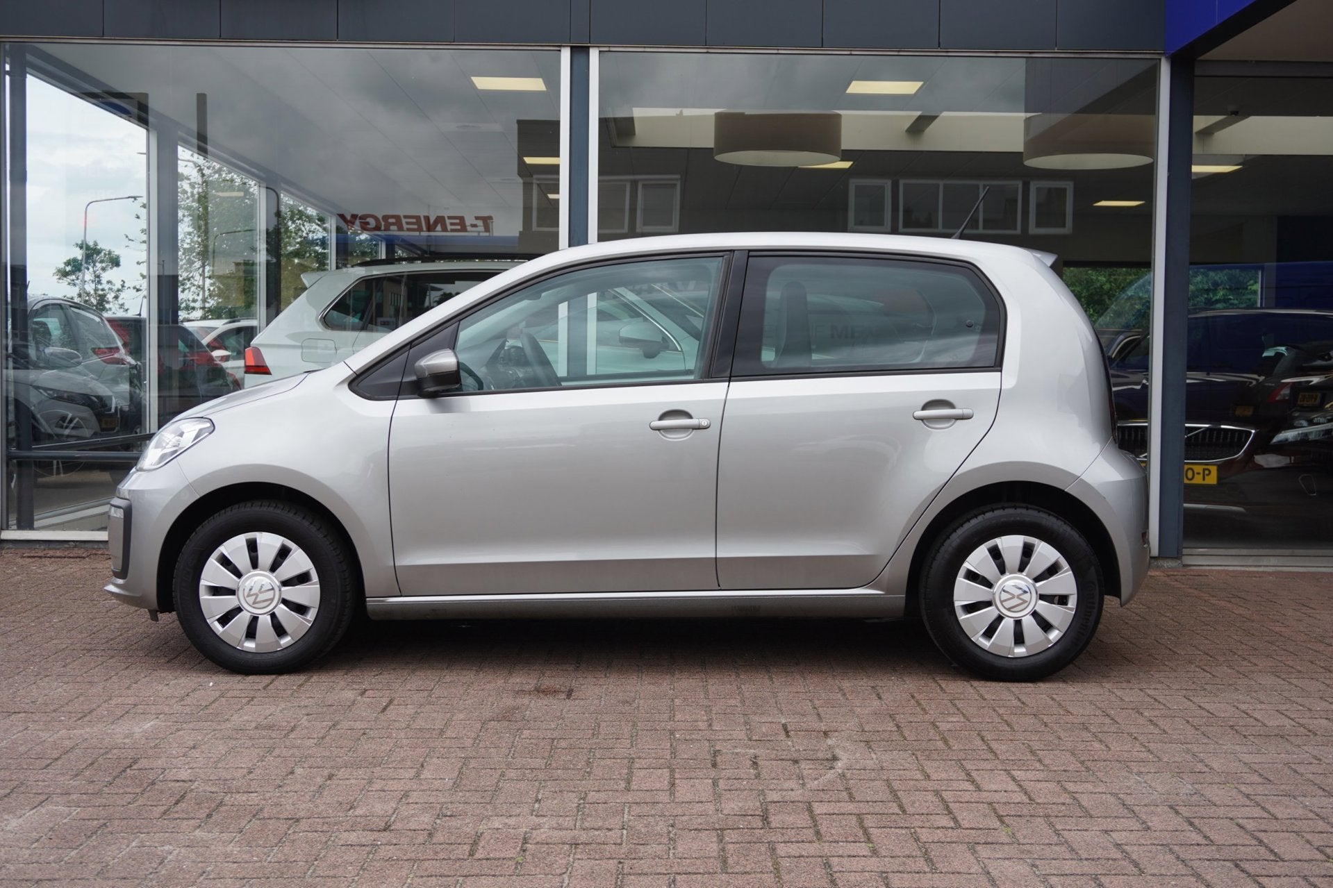 Volkswagen Up! 1.0 5deurs | Airco | Elek. Pakket | 2022 | BT, Auto's, Volkswagen, Dealer onderhouden, Stof, Gebruikt, Start-stop-systeem