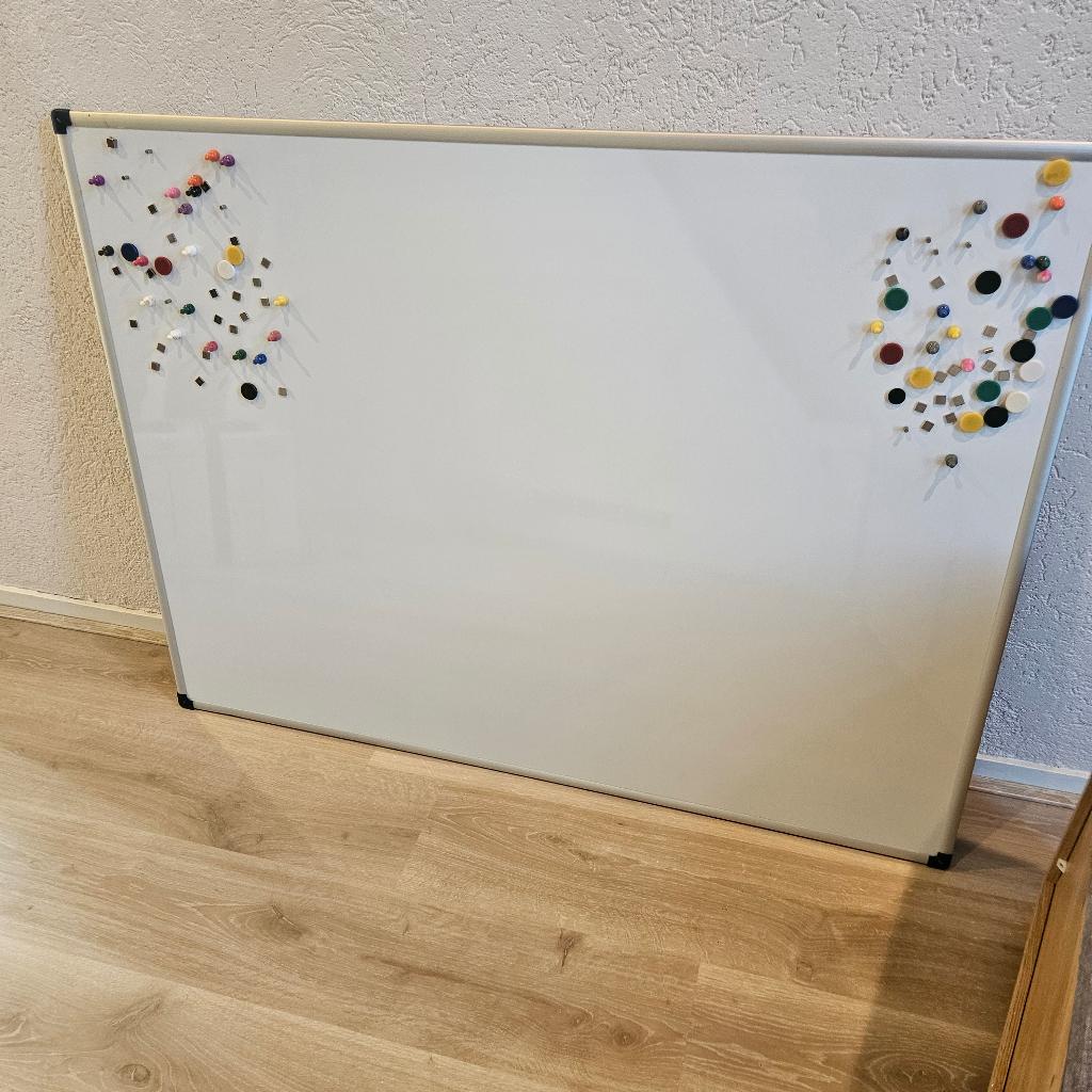 Magneetbord, wit, Ophalen, Zo goed als nieuw, Magneetbord