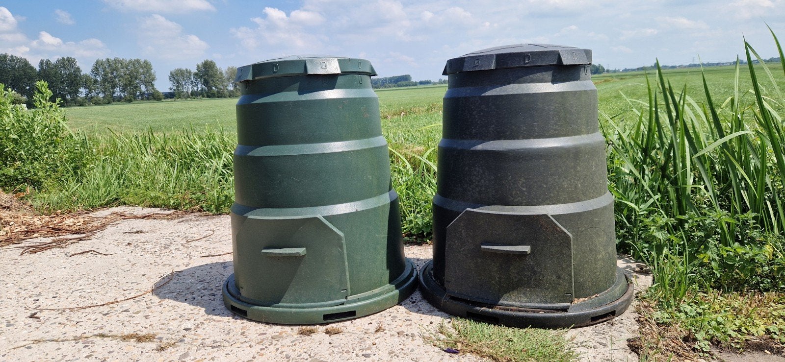 Twee compostvaten voor tuin en keukenafval (vam-vat), Ophalen, Gebruikt