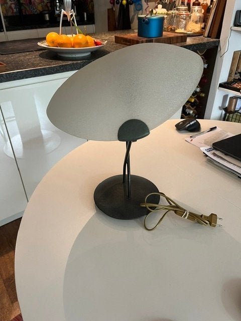 Vintage design jaren 80 Cinquanta tafellamp Italie, Huis en Inrichting, Lampen | Tafellampen, Ophalen, Gebruikt, Vintage, Met kap