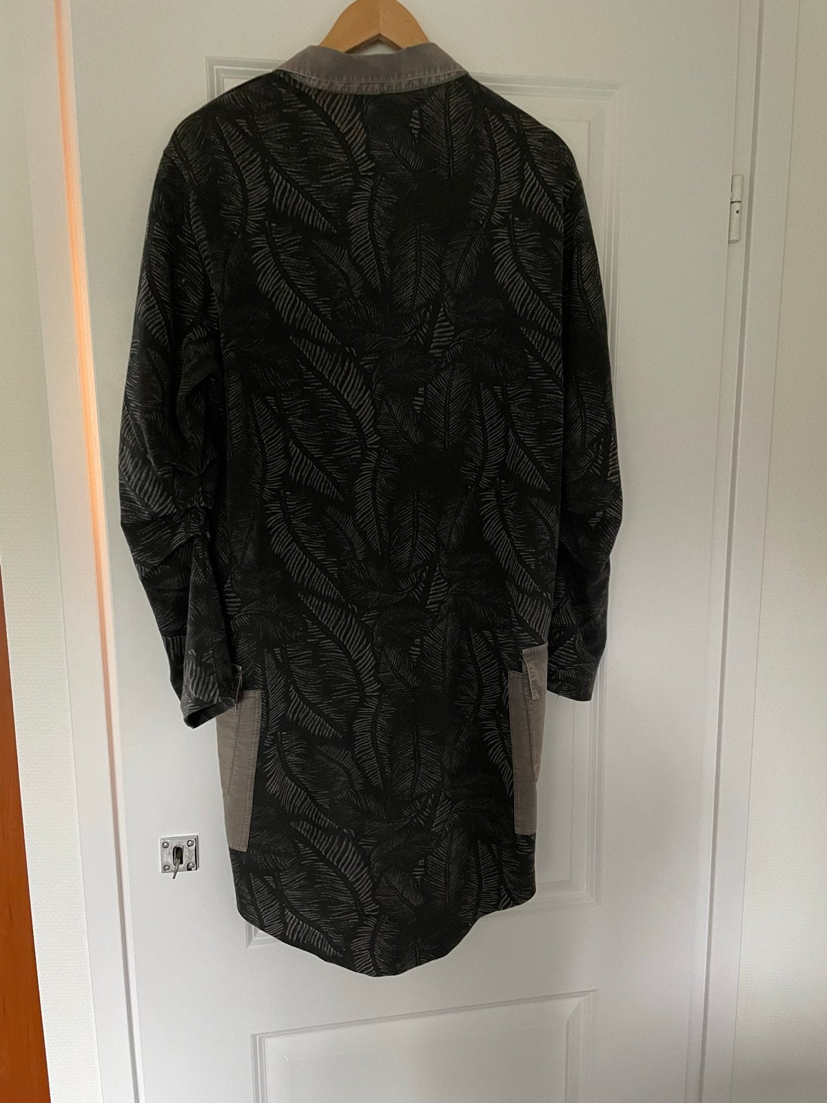 10 Days legergroene sweater/jurk maat S, Kleding | Dames, Jurken, Gedragen, Maat 36 (S), Groen, Knielengte, Ophalen of Verzenden