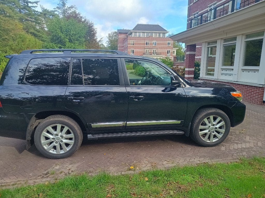 Foto 3 van Toyota Land Cruiser V8 4.5 D-4d AUT 7PERS 2012 Zwart
