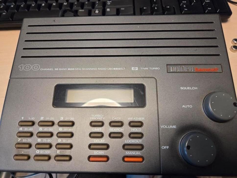 uniden bearcat UBC860XLT, Telecommunicatie, Scanners, Ophalen of Verzenden, Gebruikt, 30 tot 200 kanalen