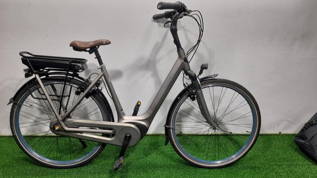 Gazelle Orange c7 bosch active plus 400wh elektrische fiets, Ophalen, Zo goed als nieuw
