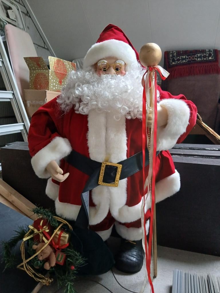 Kerstman groot, Ophalen