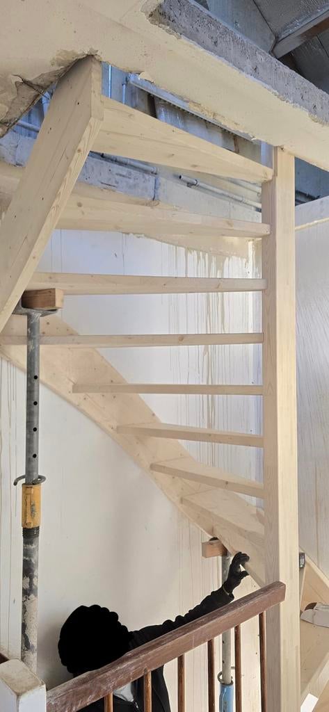 Houten vuren trap 85 x 170cm, Doe-het-zelf en Verbouw, Ladders en Trappen, Ophalen, Nieuw, 2 tot 4 meter