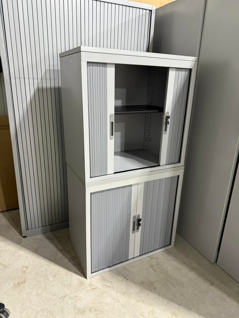 Roldeurkast archiefkast 80 cm breed 76 cm hoog lichtgrijs, Gebruikt, 100 tot 150 cm, Met slot, Metaal
