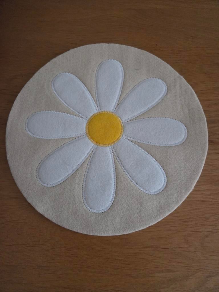 Gezocht:  placemat met bloemmotief, Ophalen of Verzenden, Nieuw, Bord