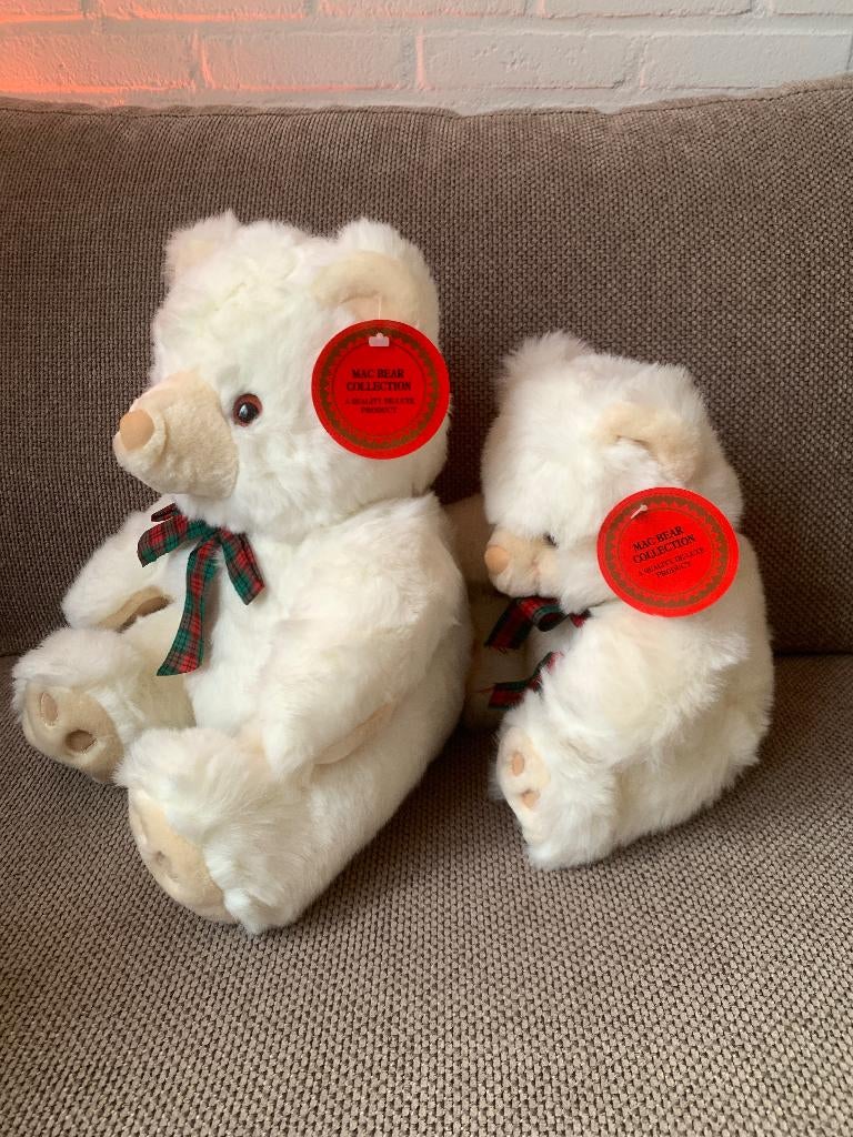 4 Mac Bear Collection Pluche Beren beer met groen rood strik, Ophalen of Verzenden, Zo goed als nieuw, Stoffen beer, Overige merken