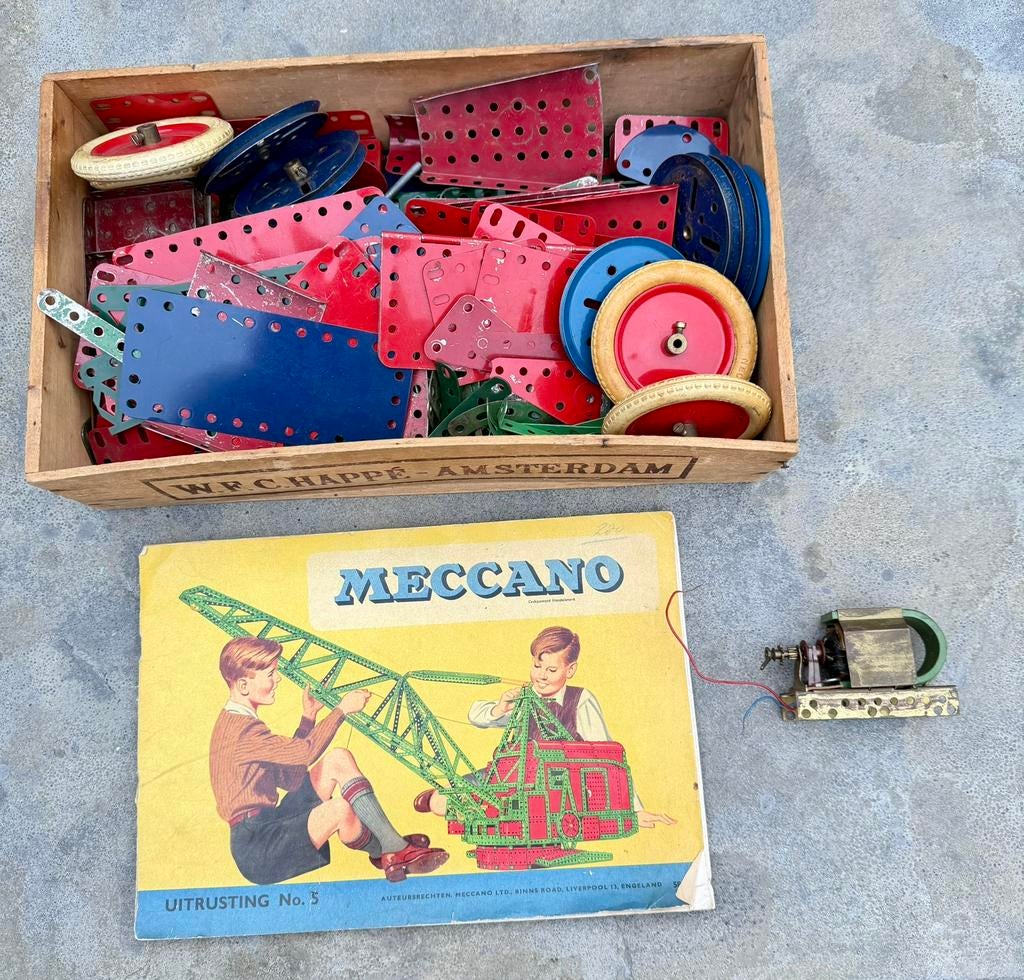 Vintage Meccano set + houten kist + motor – veel onderdelen, Ophalen of Verzenden