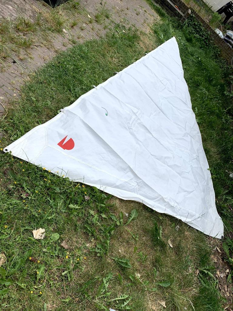 Dacron fok VL=5.95 AL 5.39 OL=2.4m, Ophalen of Verzenden, Gebruikt, Genua of Fok, Minder dan 15 m²
