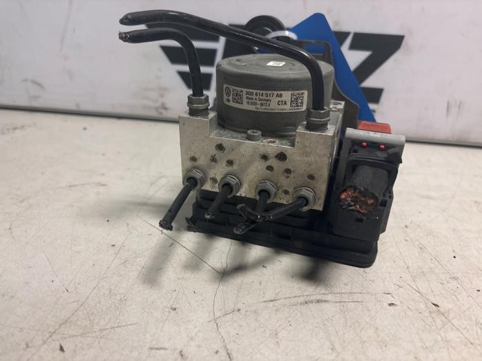 ABS Pomp van een Volkswagen Golf, Gebruikt, -, Volkswagen, -