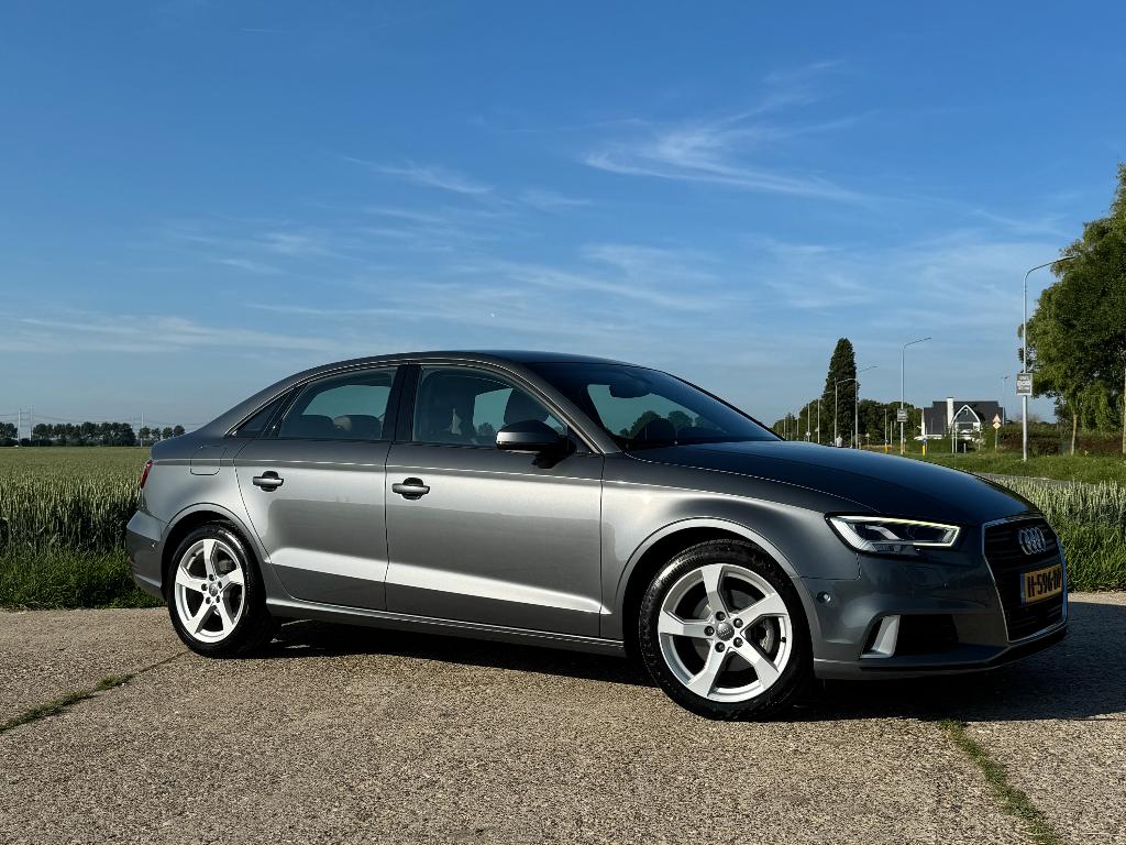 Foto 13 van Audi A3 • 35TFSI • AUT • ACC • Leder • Carplay