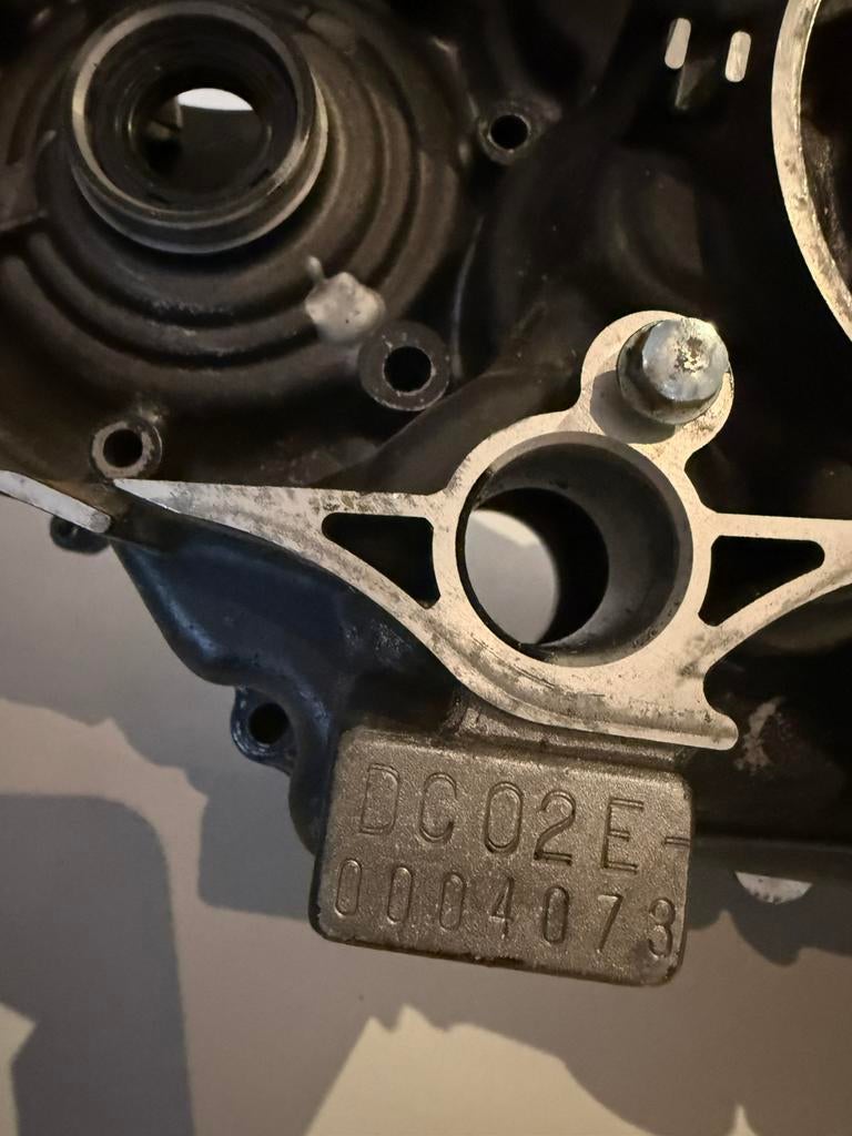 Zeer mooie carter delen voor nsr 75 ns1 honda mtx crm, Fietsen en Brommers, Ophalen of Verzenden