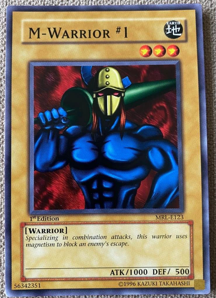 Yu-Gi-Oh! M-Warrior #1 MRL 1st Edition Old Print !, Ophalen of Verzenden, Zo goed als nieuw, Losse kaart