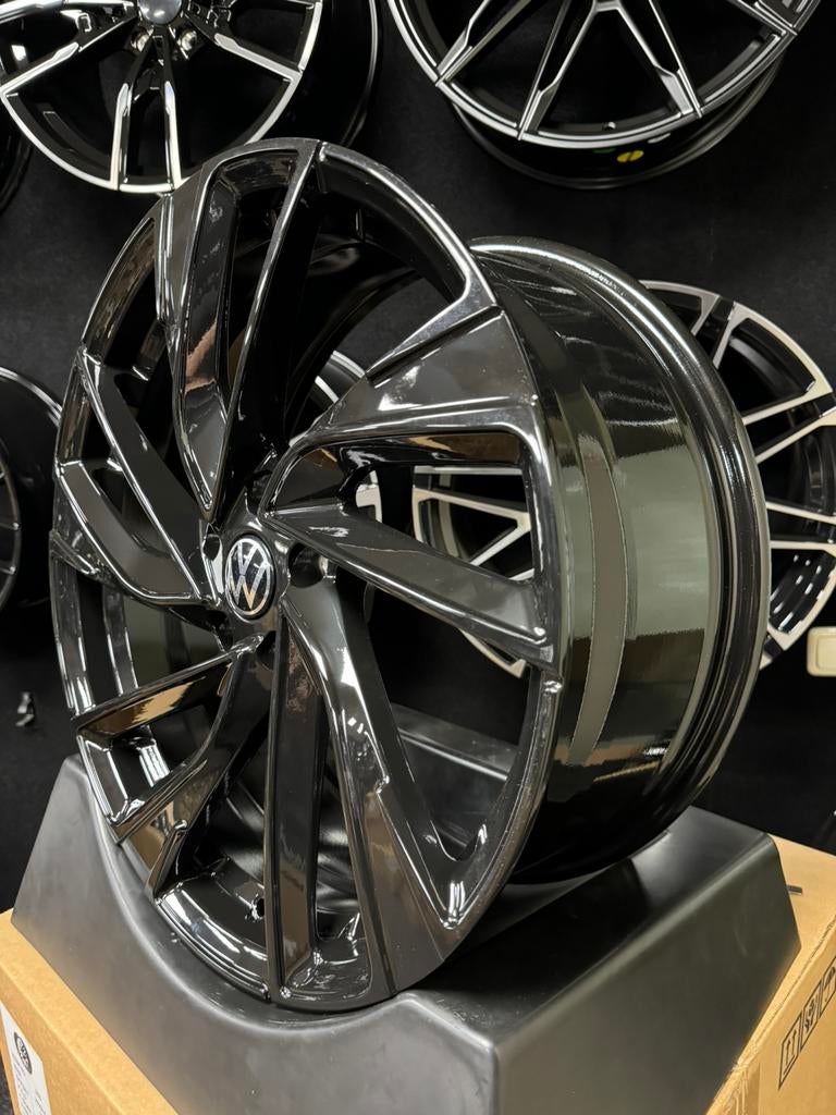 19 inch velgen voor Volkswagen Adelaide 5x112 Golf 5 6 7 8 C, 19 inch, Velg(en), Nieuw, Ophalen of Verzenden