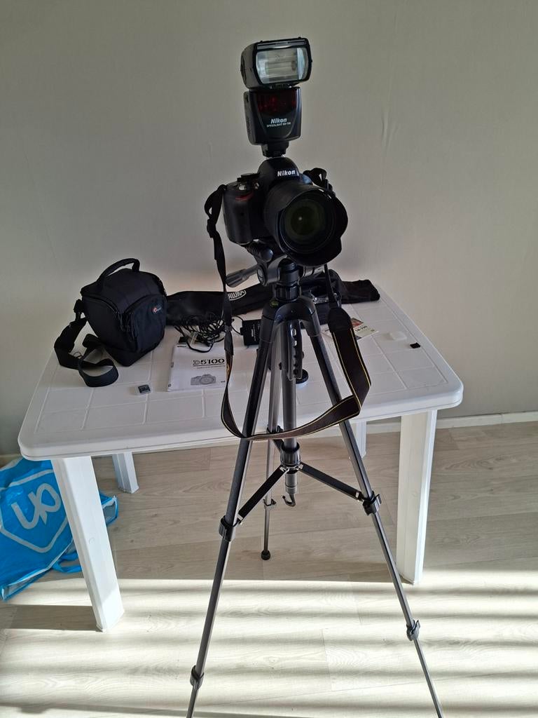 Nikon D5100 spiegelreflexcamera, Audio, Tv en Foto, Optische apparatuur | Telescopen, Ophalen of Verzenden, Minder dan 80 mm, Lenzentelescoop (refractor)