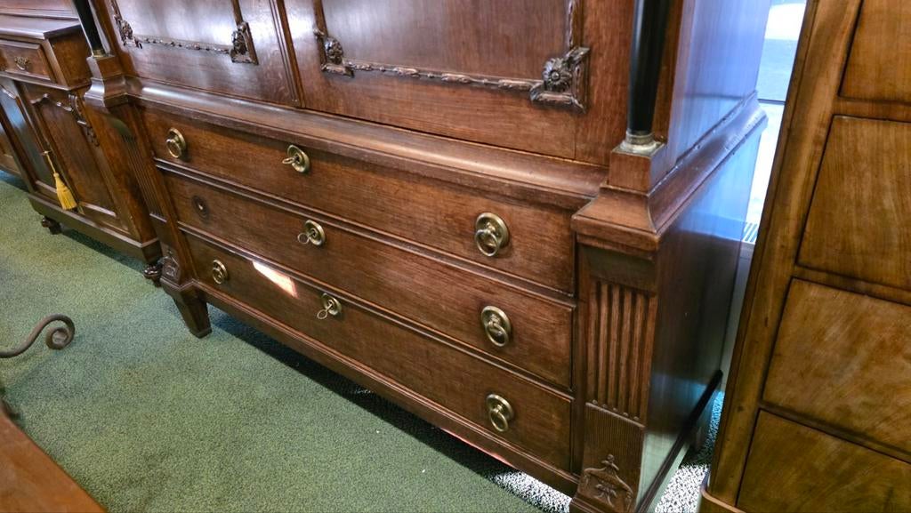 Eiken Hekjes kabinet € 250, Antiek en Kunst, Antiek | Meubels | Kasten, Ophalen