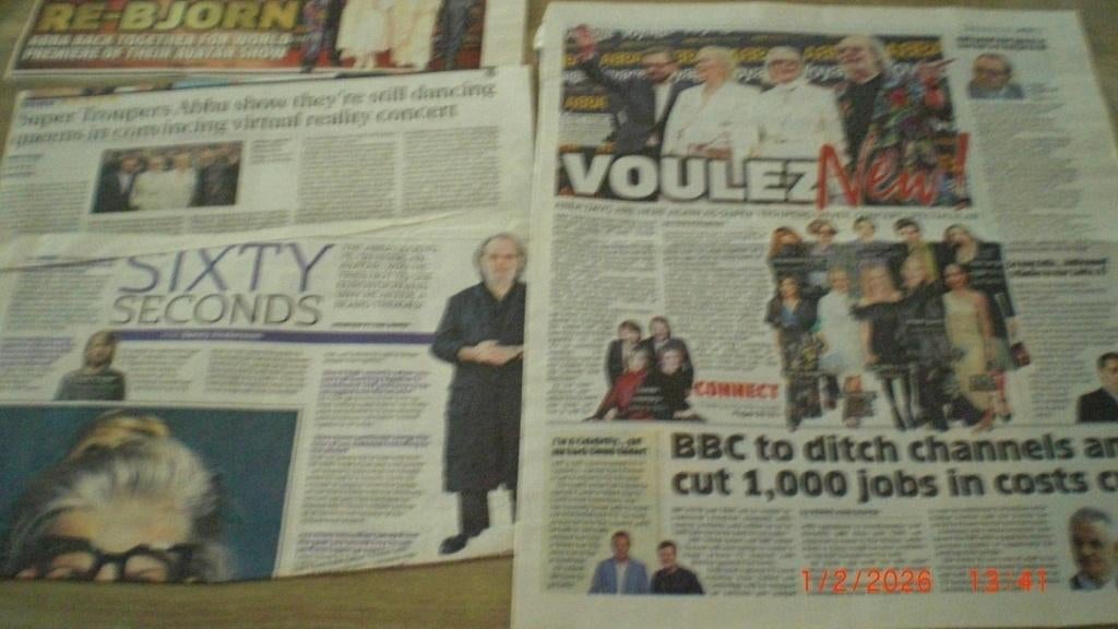 ABBA Artikelen Engelse Krant 2022, Verzamelen, Ophalen of Verzenden, Zo goed als nieuw, Boek, Tijdschrift of Artikel