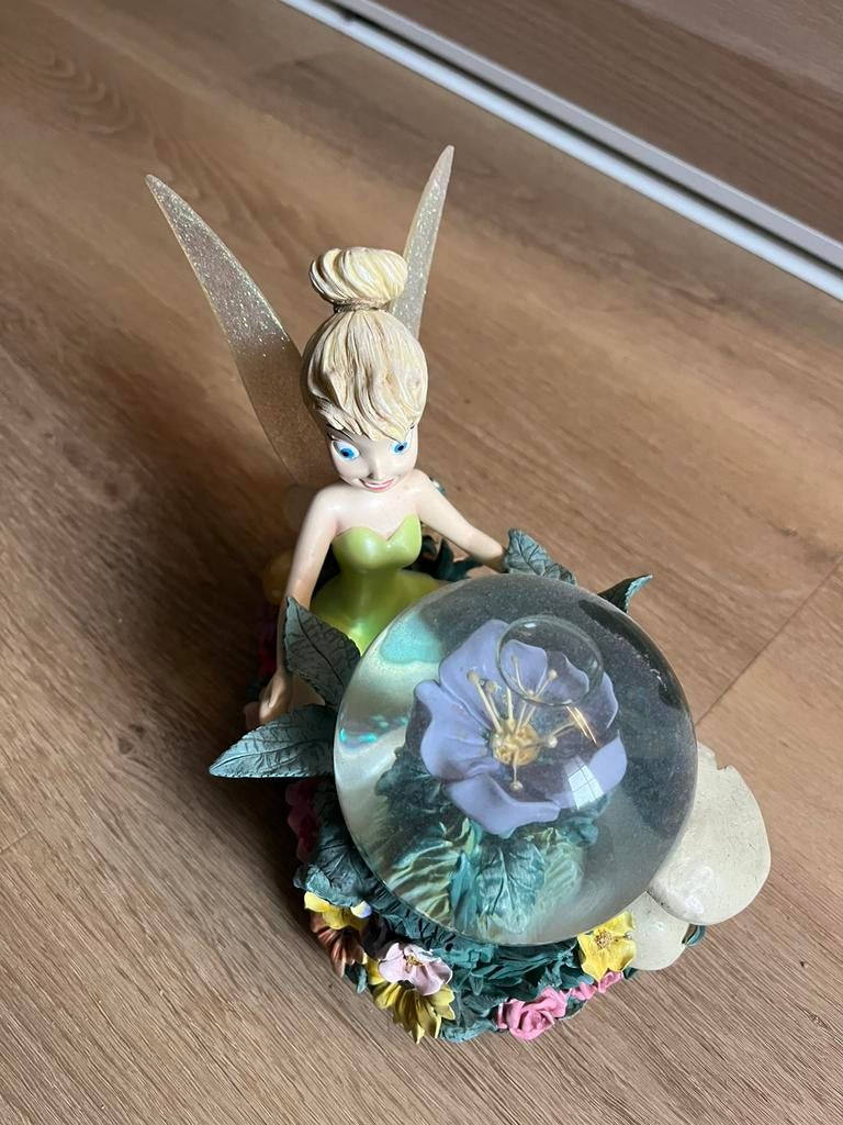 Disney Tinkerbell vintage muziek snowglobe, Verzamelen, Disney, Ophalen, Zo goed als nieuw, Beeldje of Figuurtje