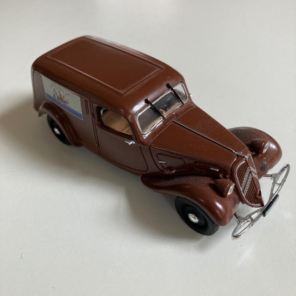 Citroën Traction 11 BL Fourgonette 1937 van Norev, Hobby en Vrije tijd, Modelauto's | 1:43, Ophalen of Verzenden, Zo goed als nieuw