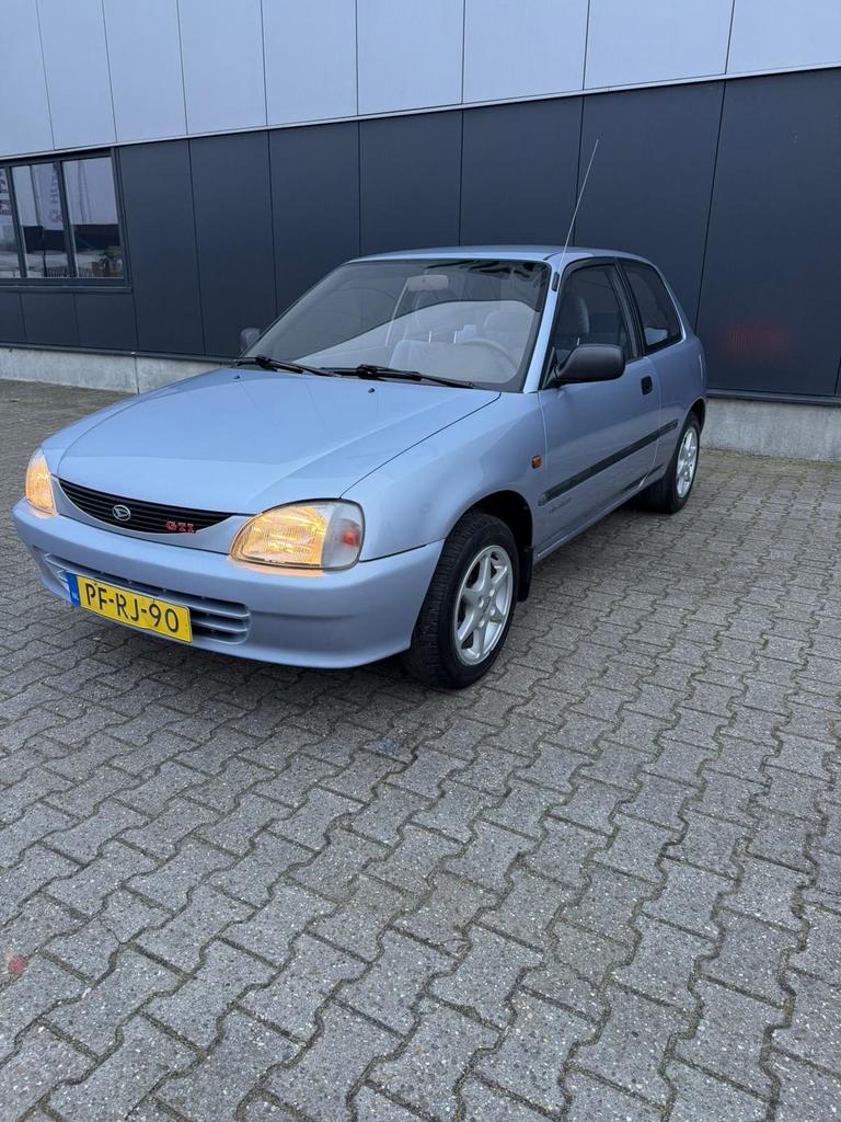 Daihatsu Charade 1.3 I 16V AUT 1996 Grijs, Auto's, Daihatsu, Particulier, Charade, Elektrische buitenspiegels, Elektrische ramen