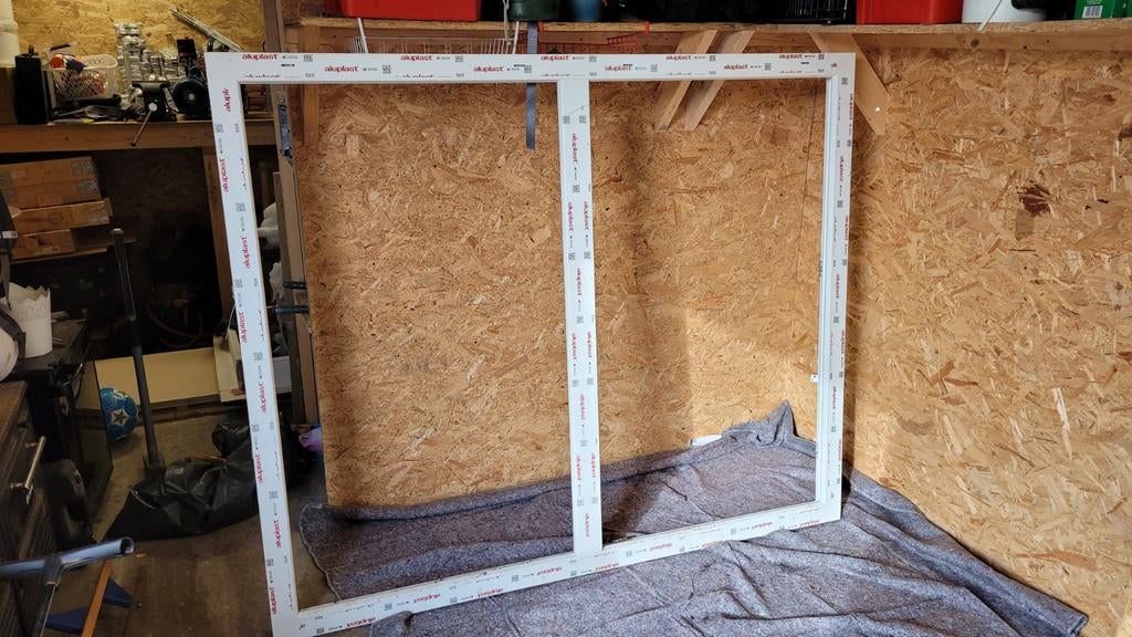 Kunststof kozijnen met HR++ glas en horren - Nieuw!, Ophalen, Gevelraam of Ruit, 120 tot 160 cm, Nieuw
