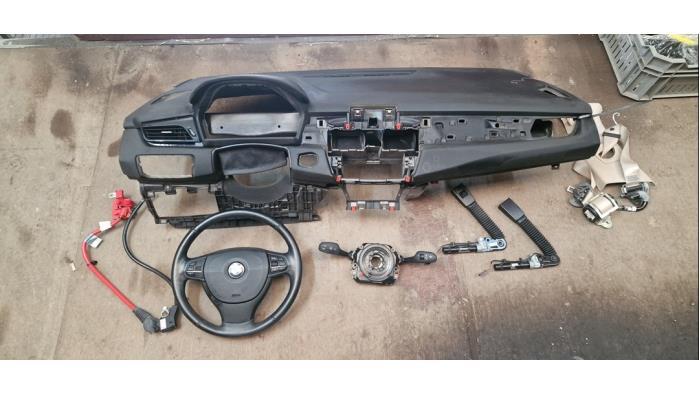 Airbag set + dashboard van een BMW 1-Serie, Gebruikt, -, -, 3 maanden garantie