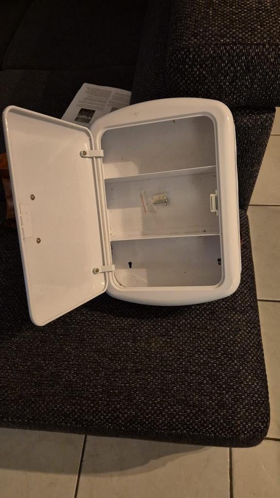 Net medicijnen kastje, Ophalen of Verzenden