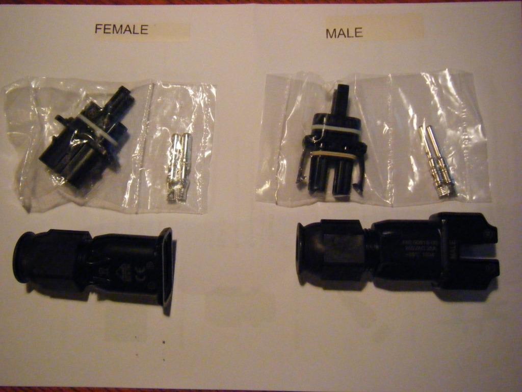 Enphase Stekker  - ALLEEN ALS SET=Female /Male stekker =, Ophalen, Nieuw, Stekker