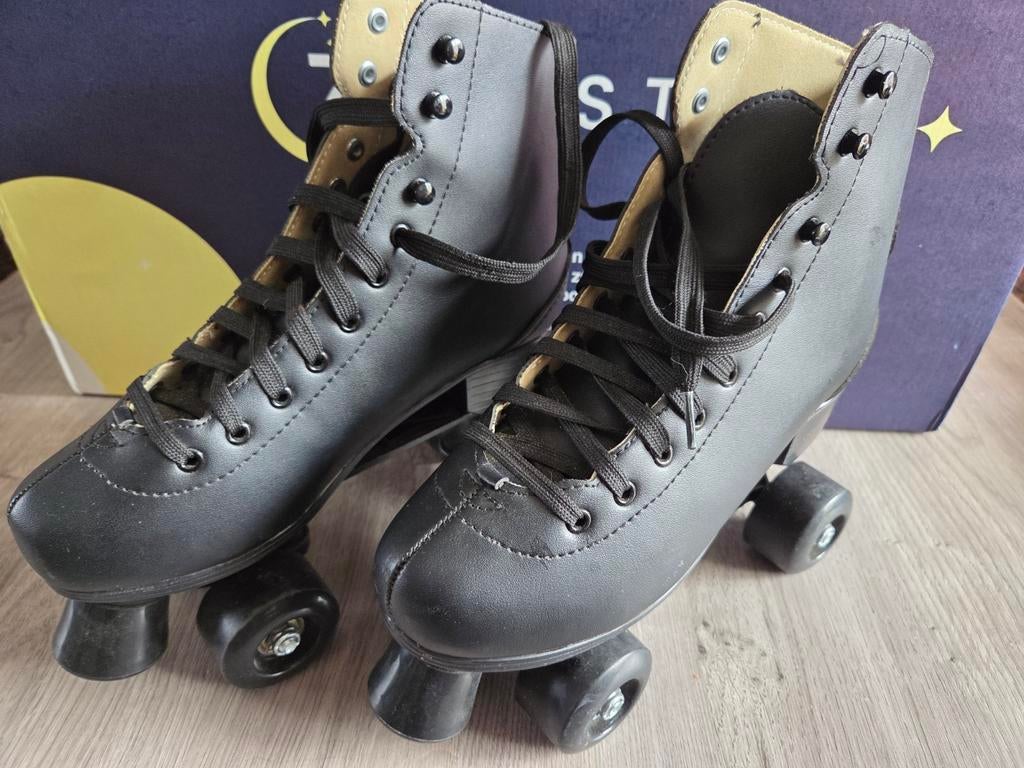 Roces rolschaatsen,  maat 38 , kleur zwart , zgan, Sport en Fitness, Skeelers, Ophalen of Verzenden, Zo goed als nieuw, Roces