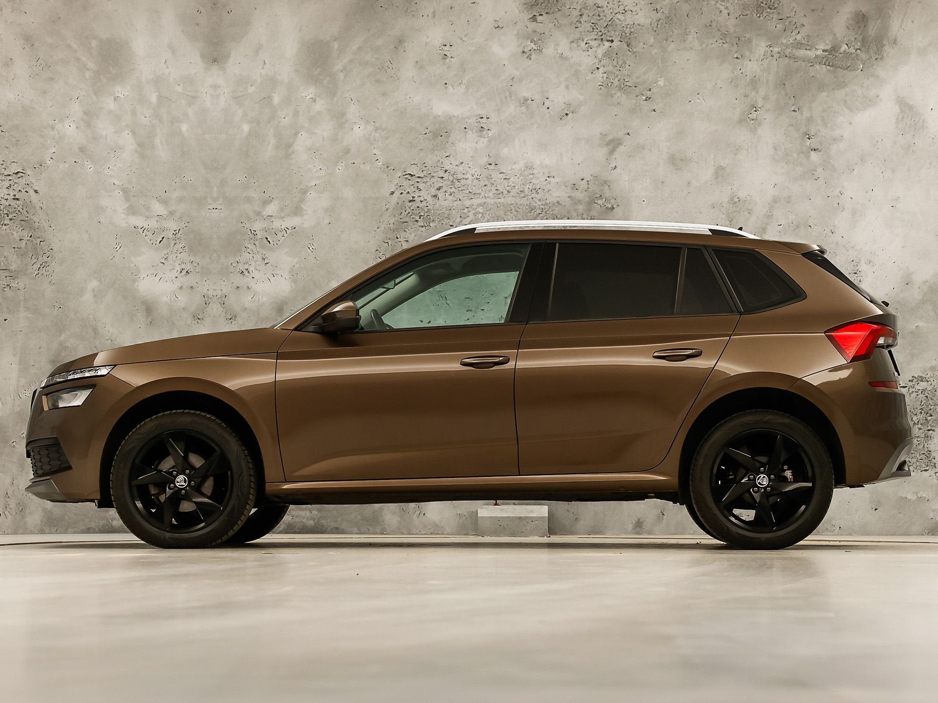 Skoda Kamiq 1.0 TSI Ambition Sport Automaat (APPLE CARPLAY,, 12 maanden, Stof, Gebruikt, Kamiq