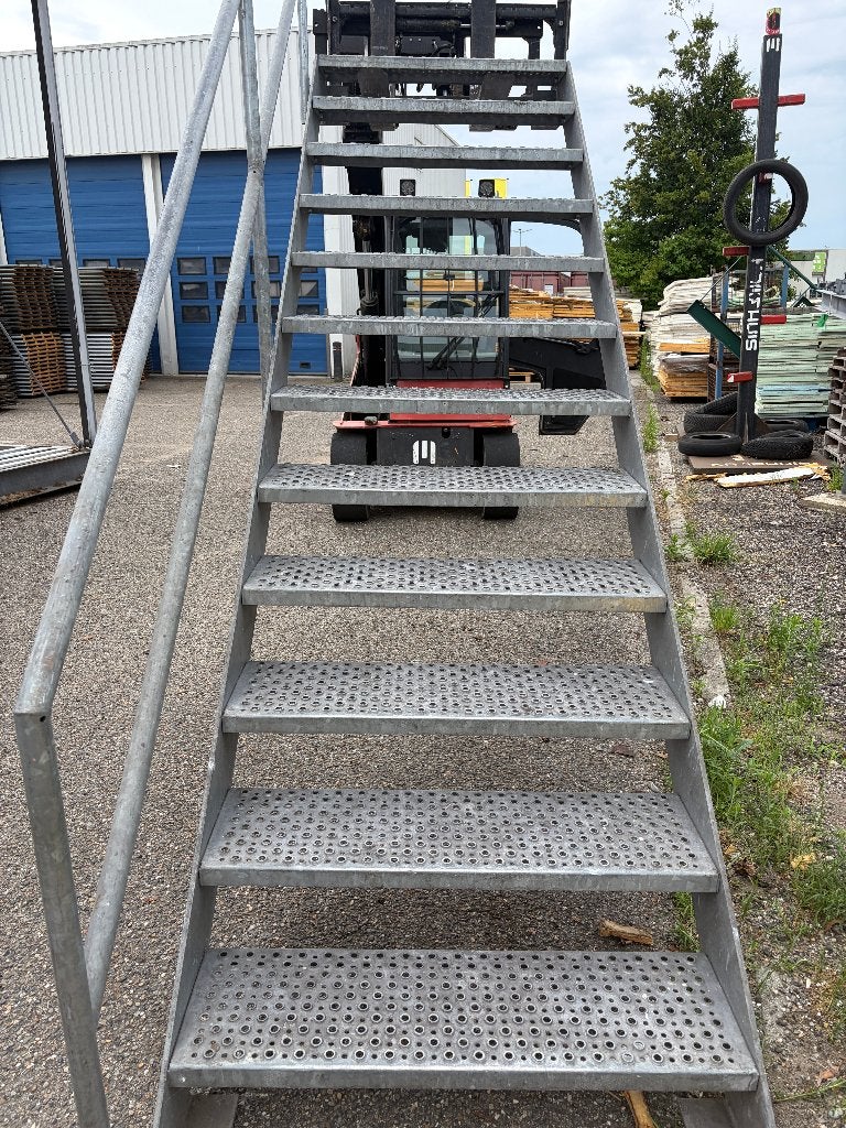 Trap gegalvaniseerd noodtrap vluchttrap brandtrap  ( 431 ), Doe-het-zelf en Verbouw, Ophalen, Gebruikt, Trap, Nb