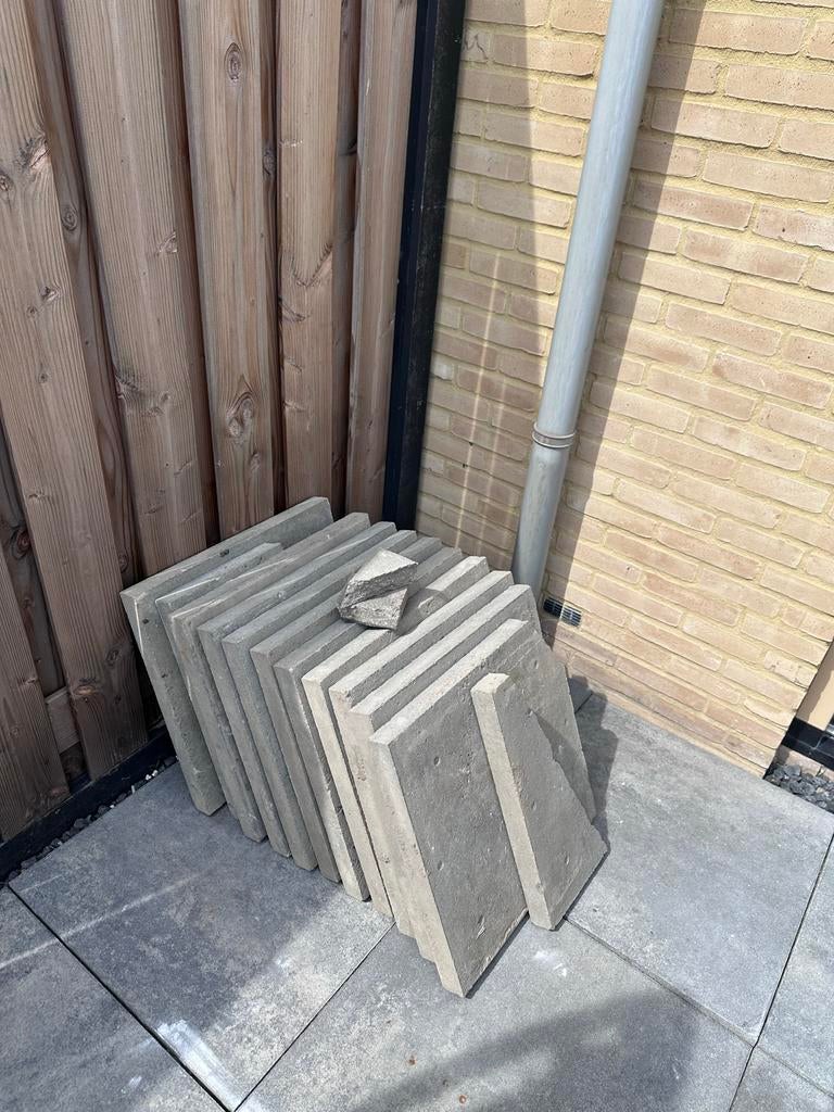 Gebruikte betontegels voor terras of pad, Tuin en Terras, Ophalen, Zo goed als nieuw, Kunststof, Overige typen