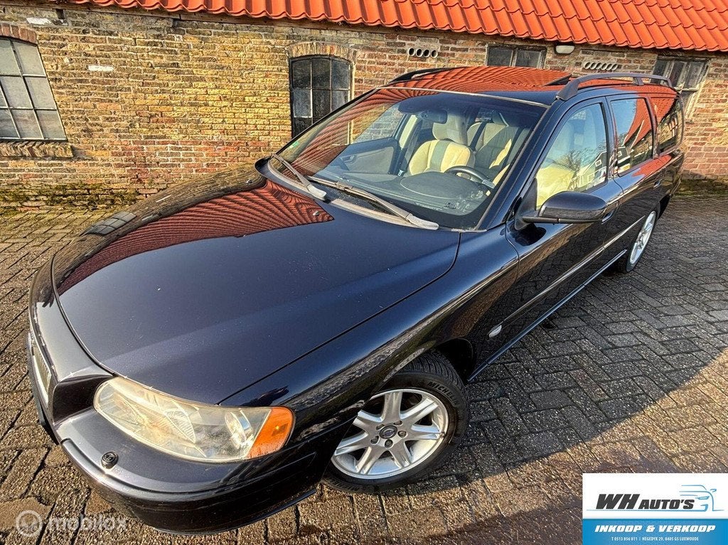 Volvo V70 2.5T Momentum, Auto's, 1525 kg, Blauw, 2521 cc, 209 pk