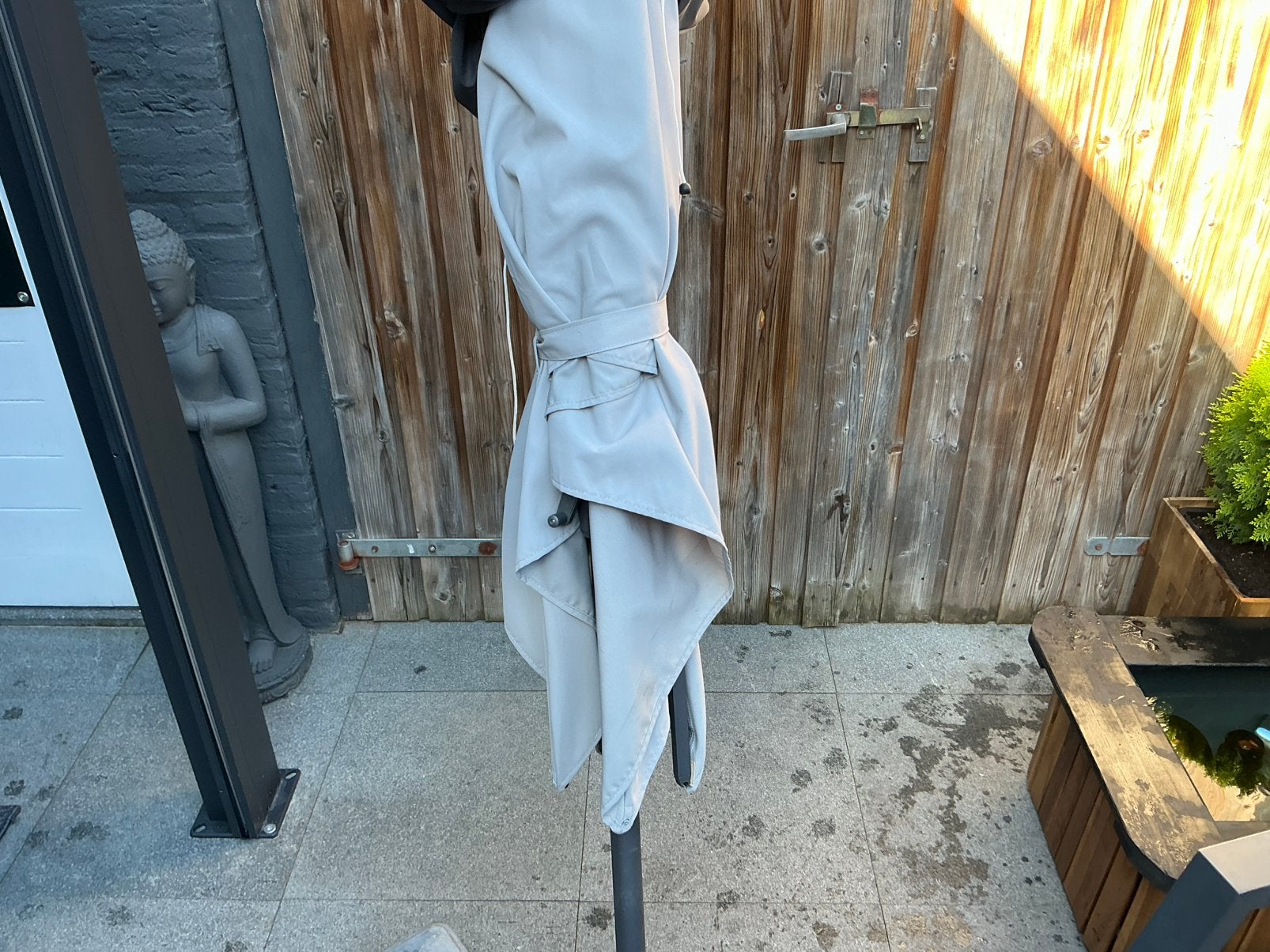 Madison parasol vierkant 3 x 3 m met hoes en zware voet, Ophalen, Zo goed als nieuw, 3 tot 4 meter, Stokparasol