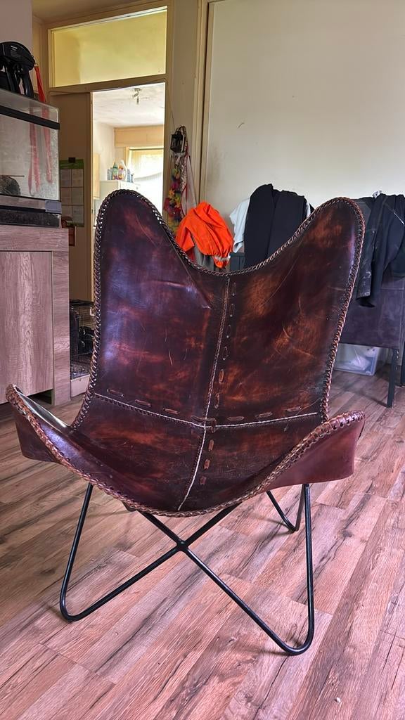 Leren Vlinderstoel - Bruin, Vintage Look, Huis en Inrichting, Stoelen, Ophalen, Gebruikt, Bruin, Leer
