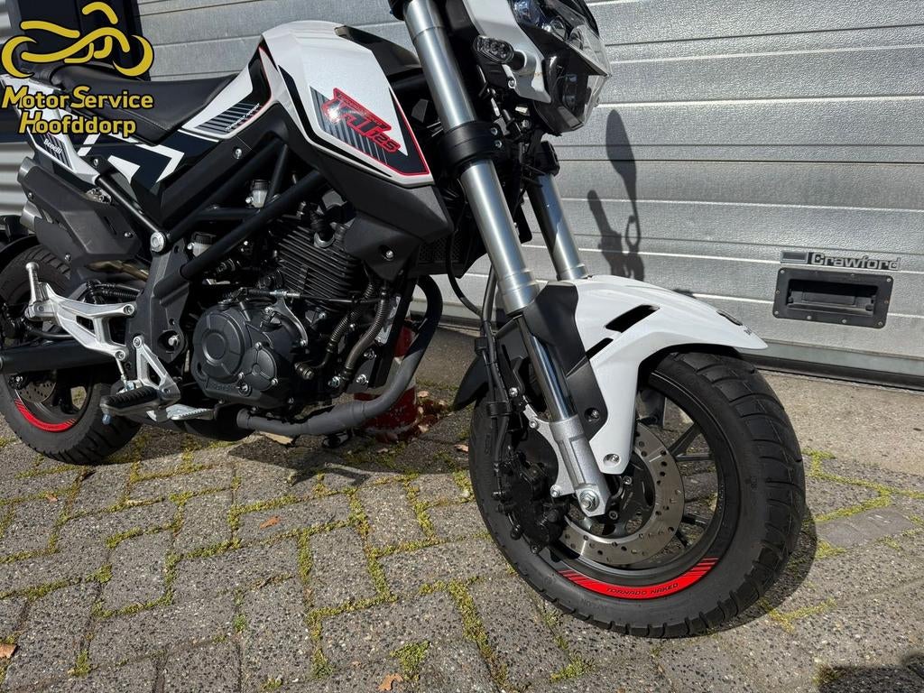 BENELLI TORNADO NAKED T TNT 125 (bj 2023), Motoren, Bedrijf, Onbekend, 125 cc, BENELLI
