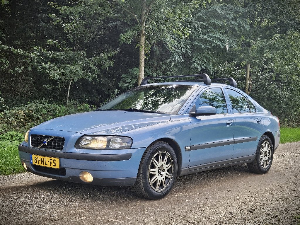Volvo S60 2.4 140PK 2003 LPG | Trekhaak, Voorwielaandrijving, Stof, Zwart, Blauw