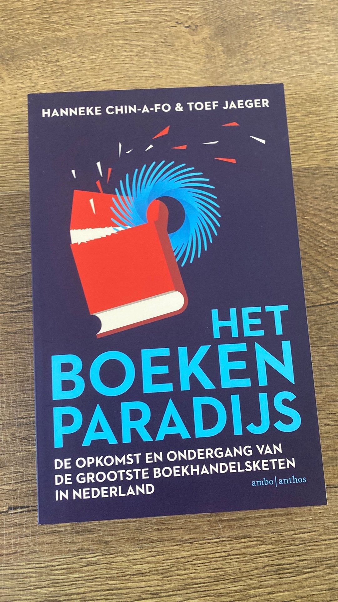 Toef Jaeger - Het boekenparadijs, Ophalen of Verzenden, Zo goed als nieuw, Toef Jaeger; Hanneke Chin-A-Fo