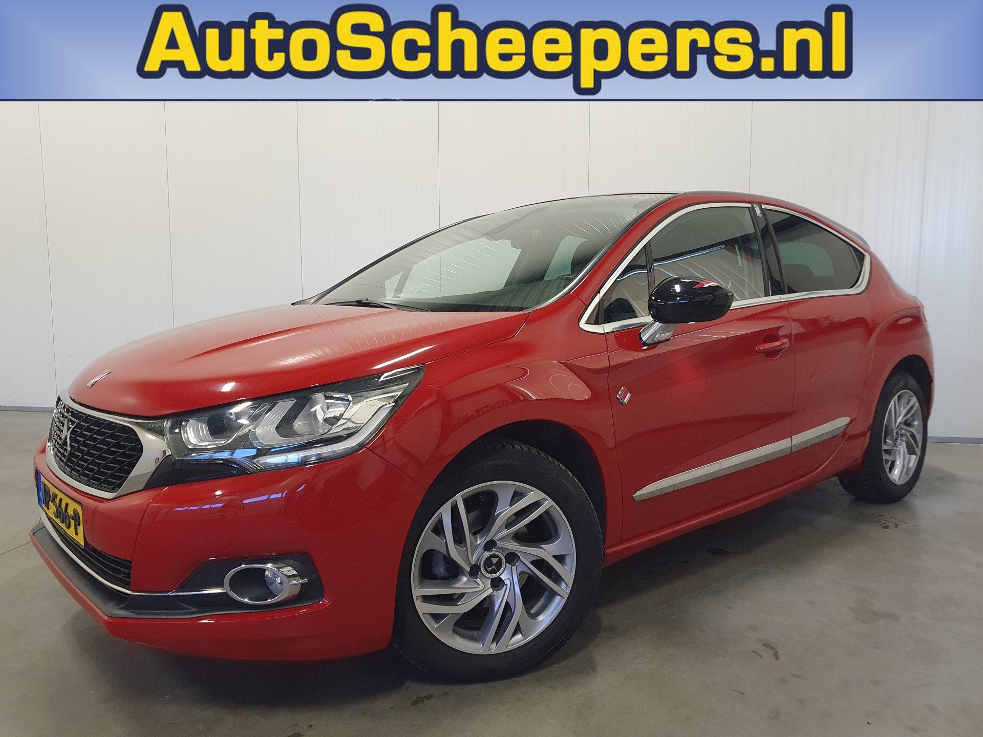DS DS 4 1.2 PureTech Performance Line NAVI/CLIMA/HLEDER/CRUI, Auto's, Gebruikt, Euro 6, 1199 cc, Bedrijf
