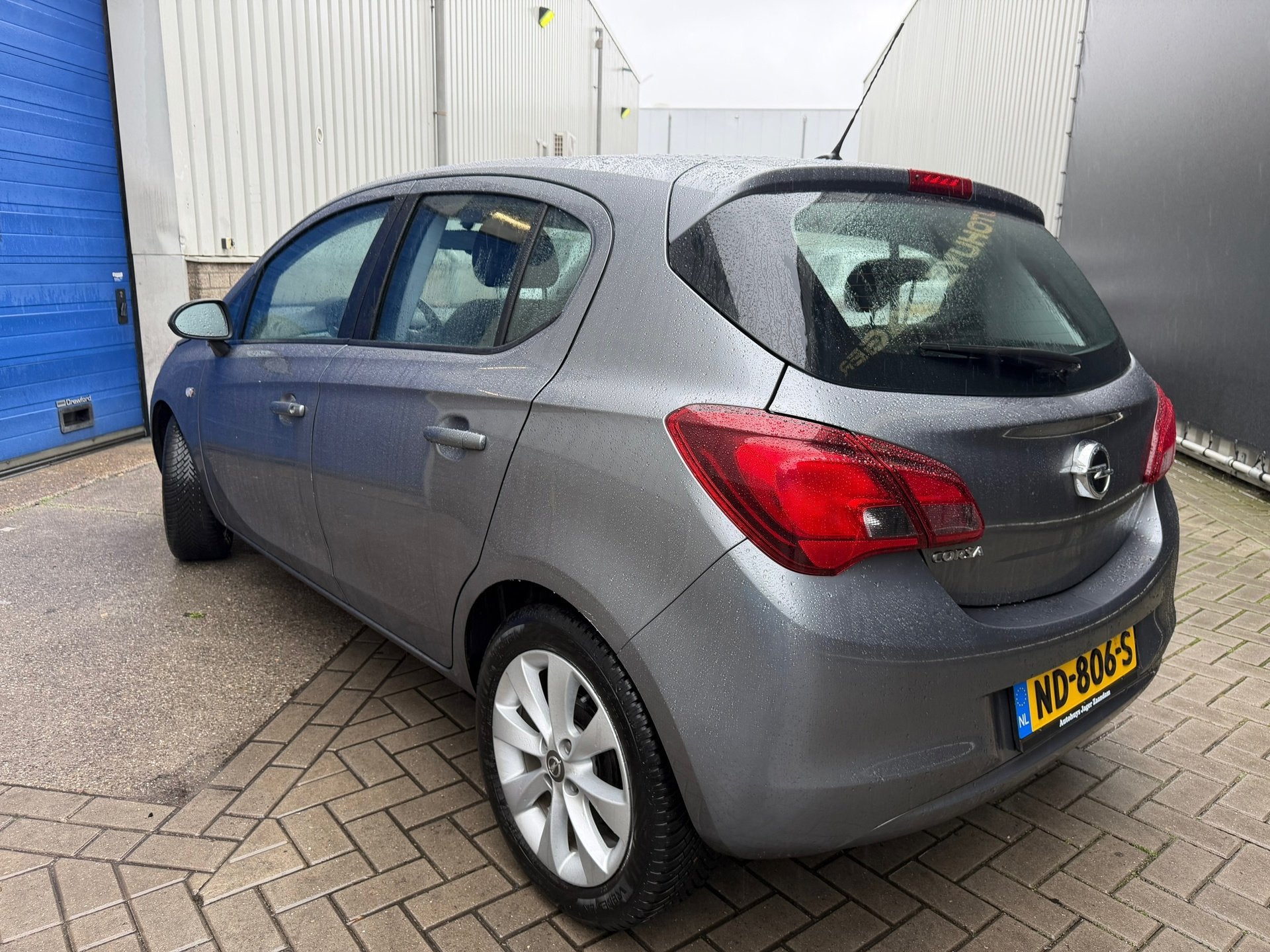 Opel Corsa 1.4 Edition Handbak Sportvelgen, Auto's, Voorwielaandrijving, Dealer onderhouden, Gebruikt, 4 cilinders