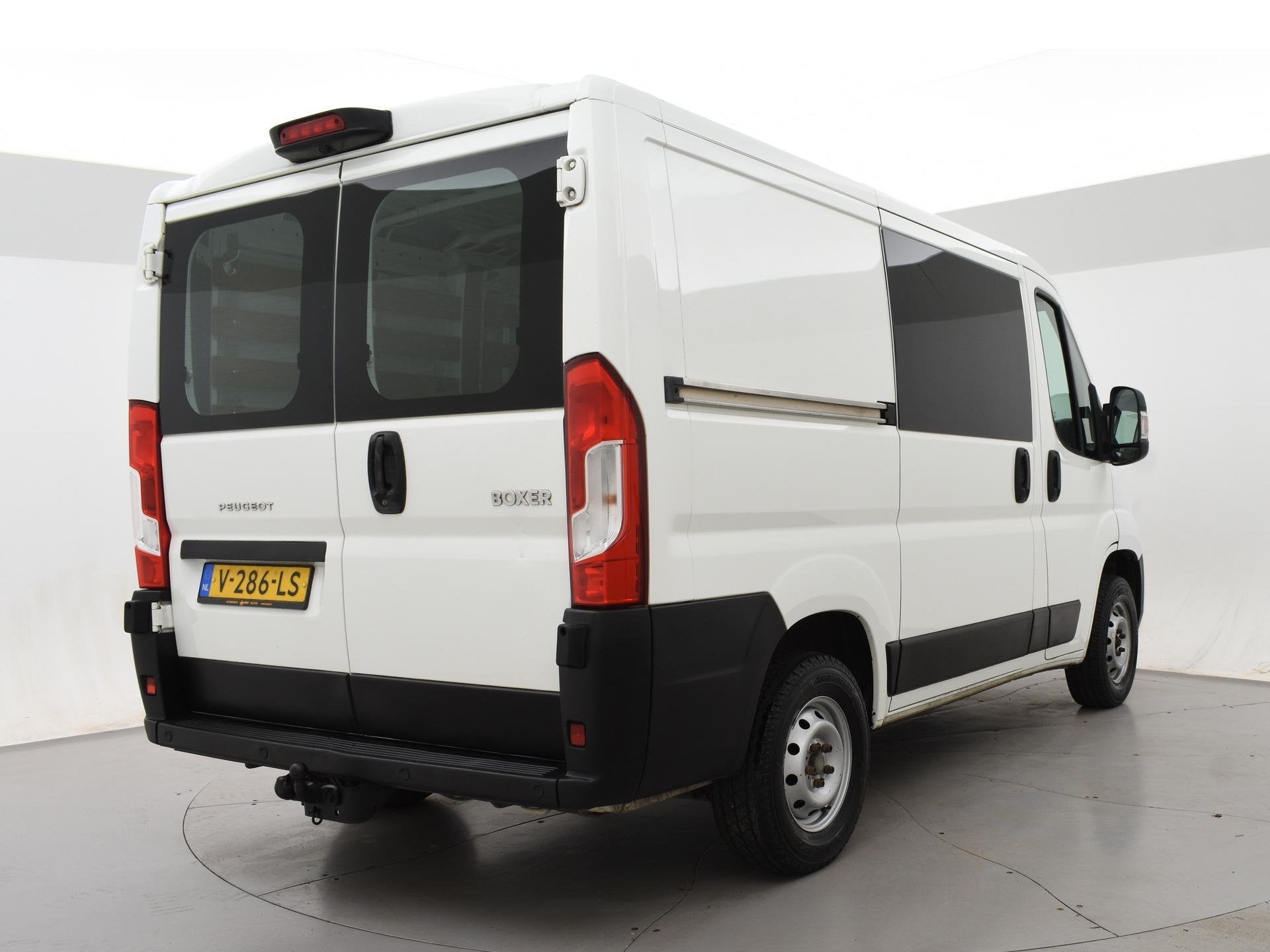 Peugeot Boxer 330 2.0 BLUEHDI 130 PK EURO 6 + CAMERA | TREKH, Auto's, Voorwielaandrijving, Stof, Gebruikt, Euro 6