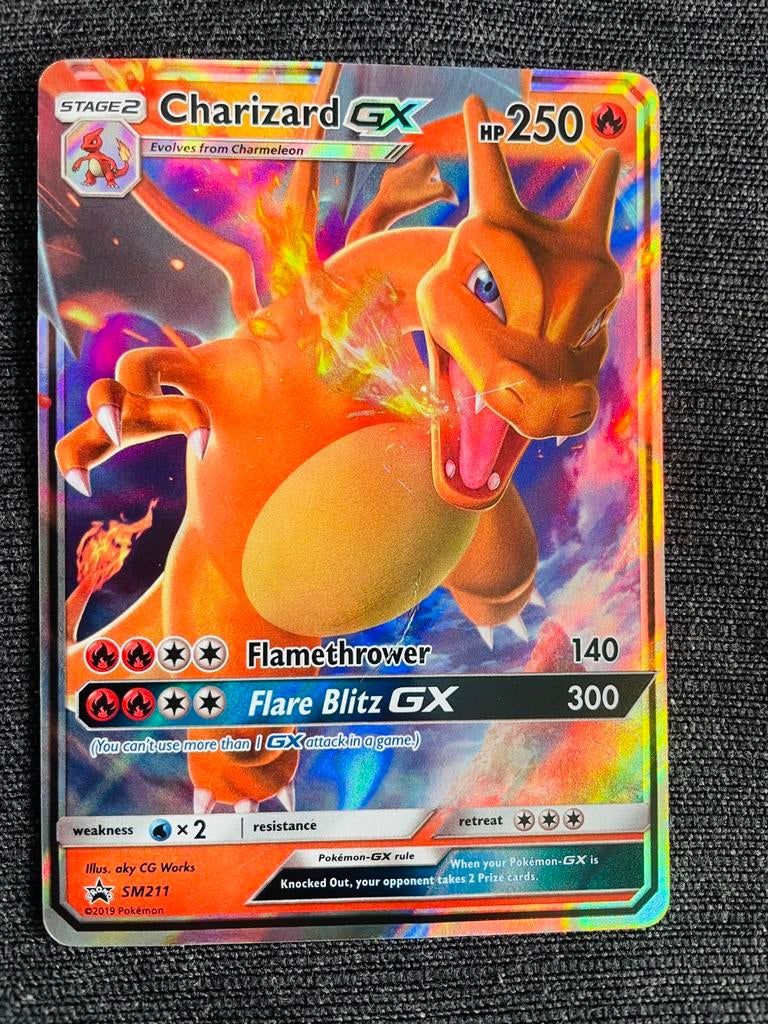 Charizard GX SM211, Ophalen of Verzenden, Zo goed als nieuw
