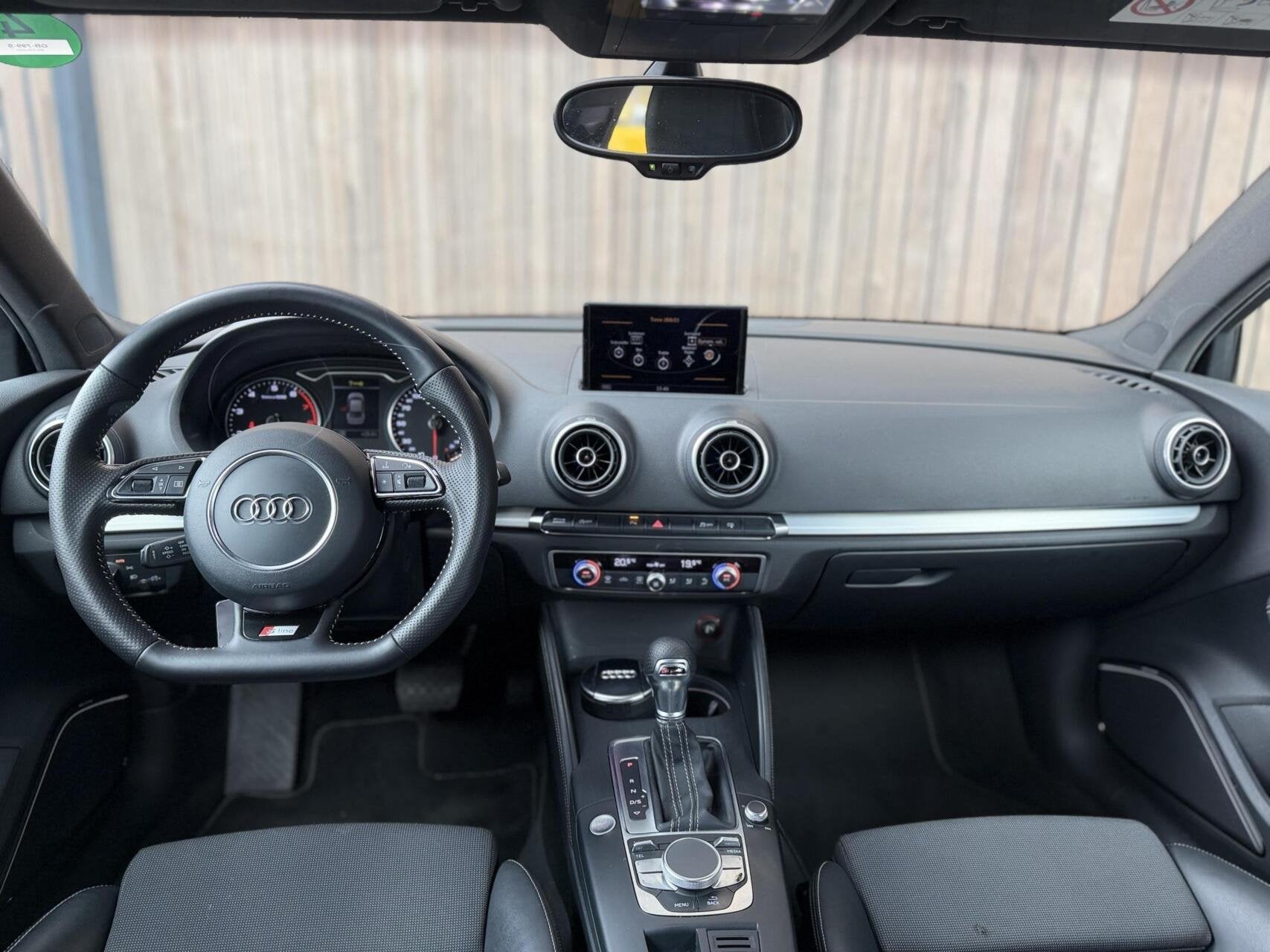 Audi A3 Limousine 1.4 TFSI 150PK | S-LINE | B&Q | CARPLAY |, Auto's, Audi, Stof, Gebruikt, 4 cilinders, 150 pk