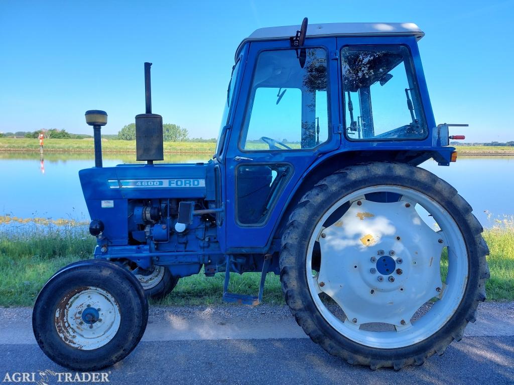 Ford 4600  met STUURBEKRACHTIGING, Gebruikt, -, Niet opgegeven, Ophalen of Verzenden