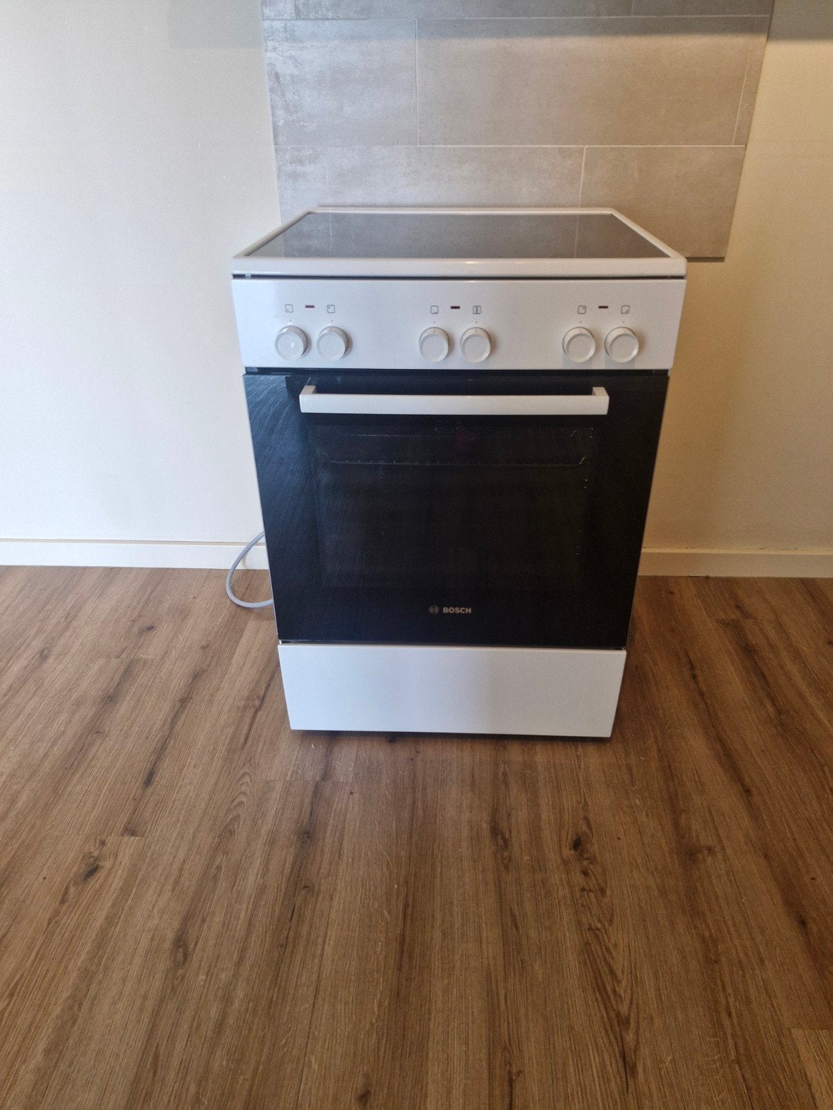 Bosch Inductiefornuis met Oven en RVS Afzuigkap, Witgoed en Apparatuur, Fornuizen, Ophalen, 60 cm of meer, 4 kookzones, Zo goed als nieuw