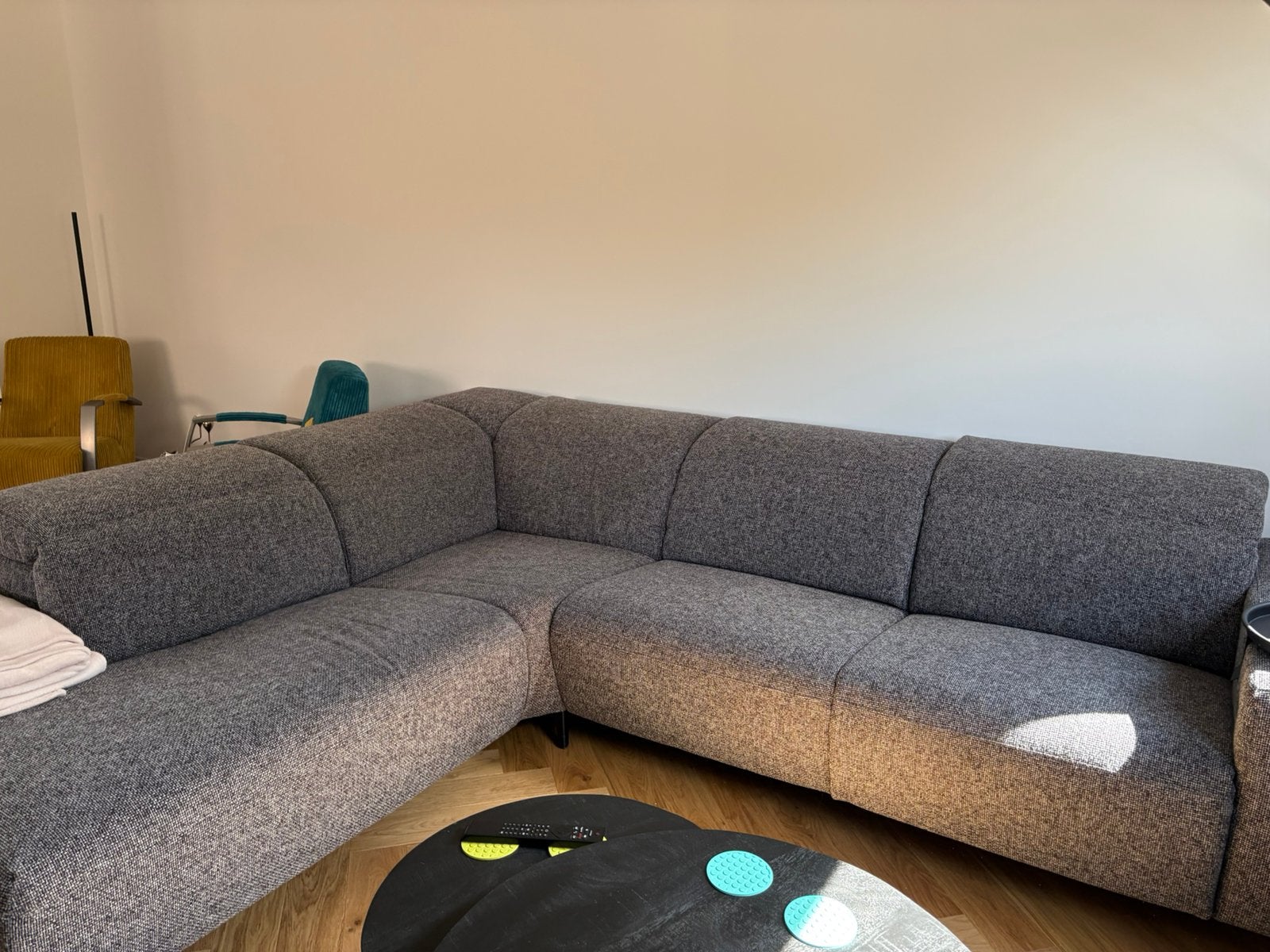 Montel hoekbank met relax gedeelte, Huis en Inrichting, Ophalen, Zo goed als nieuw